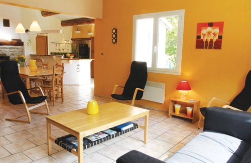Mayres Casa | Alojamiento de 8 habitaciones en Mayres