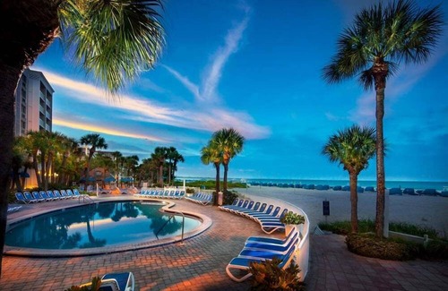 St. Pete Beach Complejo | Beachside Villas ubicadas en el paraíso con playas de arena, río lento, isla privada y aventuras familiares