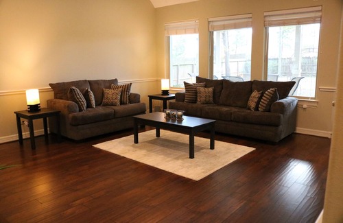 Montgomery Casa | Charmimg home near Lake Conroe