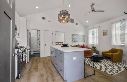Greater East End Apartamento | Nestled Nook Bungalow #7031A @ EastEnd Revitalized