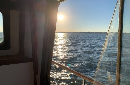 Snow Hill Alquiler De Eote | Nestled off the Chincoteague Bay in a Cozy Inlet