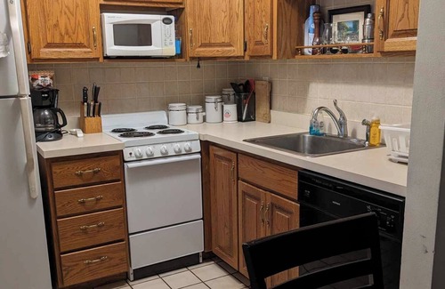 Colonial Pine Hills Casa | Nestled peace & privacy on the edge of Rapid City, Chapel in the Hills Lookout!