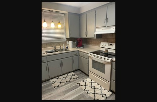 Clarksville Casa | Cozy 3 Bedroom home in the heart of Clarksville