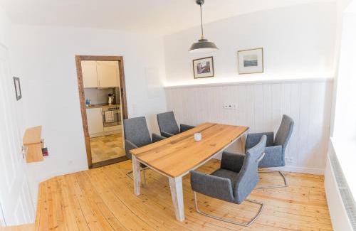 Wittlich Apartamento | NEU - Historisches Ferienhaus nahe Mosel & Eifel - Zentrum Wittlich - 4 Personen