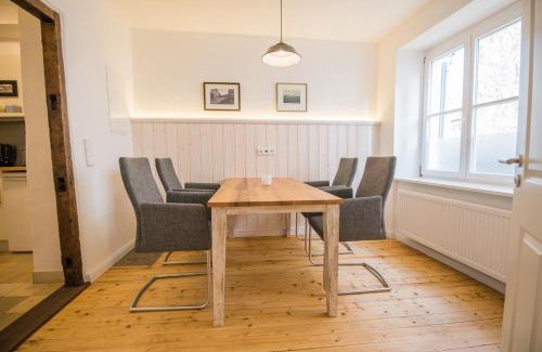 Wittlich Apartamento | NEU - Historisches Ferienhaus nahe Mosel & Eifel - Zentrum Wittlich - 4 Personen