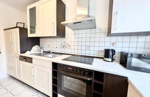 Guels Apartamento | NEU I 2 Schlafzimmer für bis zu 8 Gäste mit schönem Balkon und privatem Stellplatz unmittelbar an der Mosel