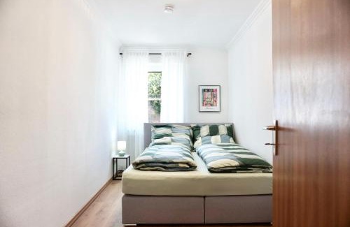 Guels Apartamento | NEU I 2 Schlafzimmer für bis zu 8 Gäste mit schönem Balkon und privatem Stellplatz unmittelbar an der Mosel
