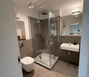 Kleinmachnow Apartamento | Neue 2 Zimmer Wohnung im Grünen mit Terrasse und Platz
