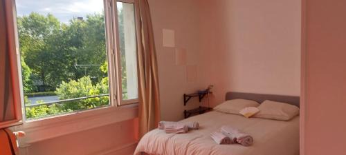 Neuilly-sur-Seine Cama Y Desayuno | Neuilly-sur-Seine calme et lumineux. B&B. 3 chambres