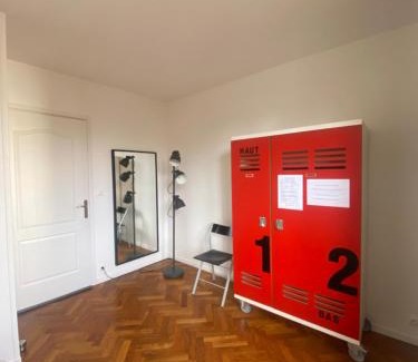 Neuilly-sur-Seine Cama Y Desayuno | Neuilly-sur-Seine calme et lumineux. B&B. 3 chambres