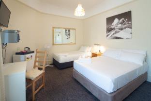 Neutral Bay Hotel | Neutral Bay Lodge