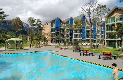 Sokcho Condominio | NEW! (주중할인!) 울산바위 최고의전망 편안한 쉼이 되어드릴 하이디타운하우스~!!!