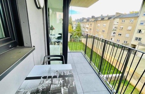South Bonnevoie Apartamento | New 1 bedroom in City Center- Terrace