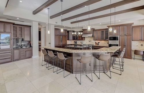 Spring Valley Villa | NEW: #1 VEGAS Luxurious Vacation VILLA Movie Theater +7min to Strip! ⭐️⭐️⭐️⭐️⭐️