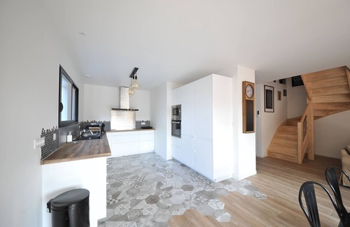 Leognan Casa | NEW 114M2 HOUSE with JACUZZI (sleeps 6)