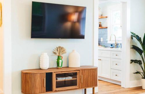 North Carolina Coast Casa | NEW! 1937 Coastal Cottage by Beach, Boardwalk, & Lake!