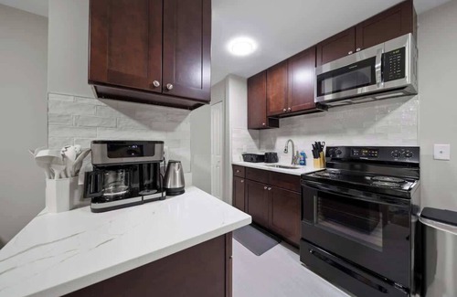 Hazel Park Apartamento | New 1BD Apartment Near Ferndale