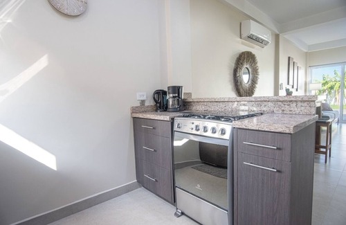 Washington Apartamento | New 2 bed 2 bath Cass Bubali close to Eagle Beach!