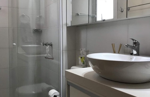 Quinta da Serra Apartamento | Nuevo apartamento de 2 dormitorios a 3 minutos a pie del centro