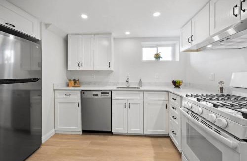 Guelph Casa | New 2 bedroom basement apartment