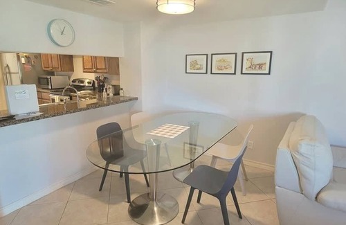 South Padre Island Condominio | NEW! * 2 Levels * Pool * Near Beach * 2 Patios
