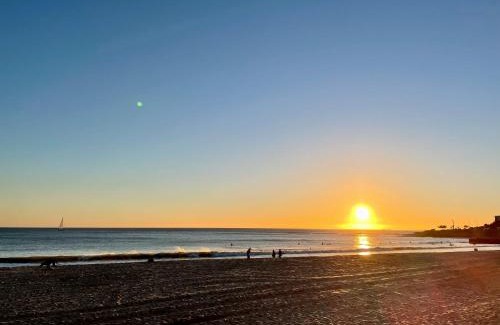 Carcavelos Apartamento | NEW 3 Bedroom Beachfront Apartment