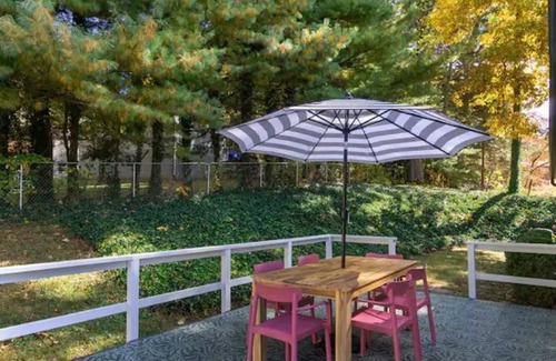 Royal Pines Casa | New! 3-Bedroom Boho Retreat in South Asheville