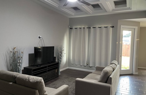 McAllen Casa | New 3-bedroom home in convenient location.