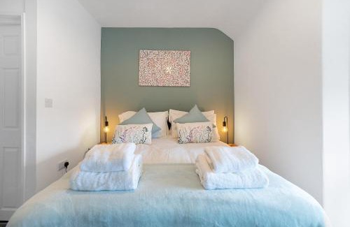 Sunderland Casa | NEW! 3 Bedroom Home in Sunderland by Stay With Us, Perfect for Families & Contractors, FREE WiFi!