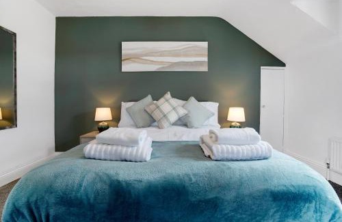 Sunderland Casa | NEW! 3 Bedroom Home in Sunderland by Stay With Us, Perfect for Families & Contractors, FREE WiFi!