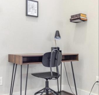 Northside Apartamento | NEW, 3 Bedrooom Townhome In Downtown Houston Near Stadiums and Med Center