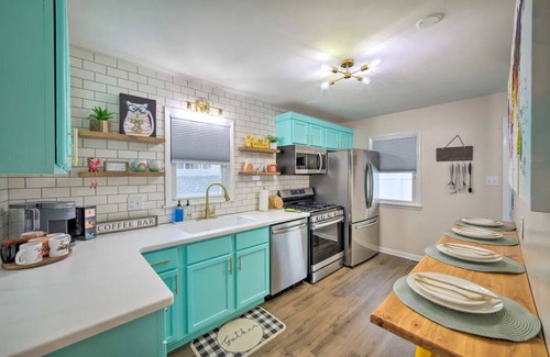Michigan City Casa | *New* < 3 Miles to Beach + Casino + Zoo + Shopping!
