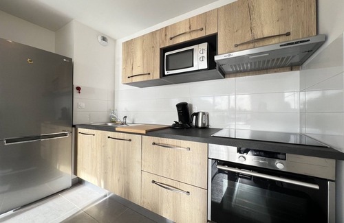 Frouzins Apartamento | Apartamento nuevo de 3 habitaciones en res segura.
