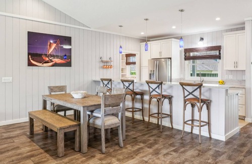 Poipu Apartamento | *NEW 3BD Luxe Beach Estate |Pool, PickleB, Gym| AC