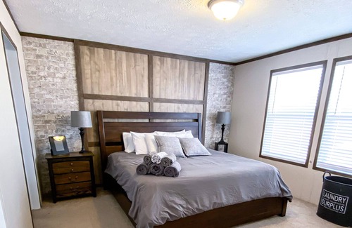 Hermosa Casa | New 3bed home, close to all Black Hills activities
