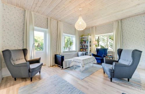 Kesklinn Apartamento | New 3BR family friendly home with huge garden&free parking