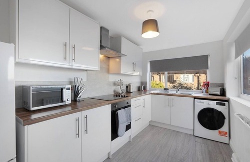 Stockton-on-Tees Casa | New! 3BR in Colchester Free Wifi