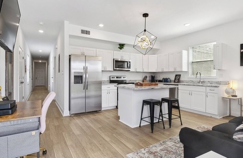 Fairgrounds Apartamento | *New* 3br w/ Jacuzzi