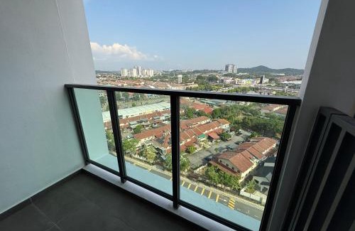 Puchong Apartamento | NEW 3R2B FamilyHome Puchong 6-8 pax