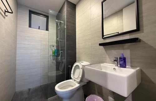 Puchong Apartamento | NEW 3R2B FamilyHome Puchong 6-8 pax