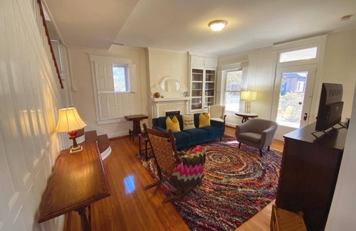 Murfreesboro Casa | NEW 4 bed/4.5 Bath Historic Home in the Boro-Walking Distance to the Square
