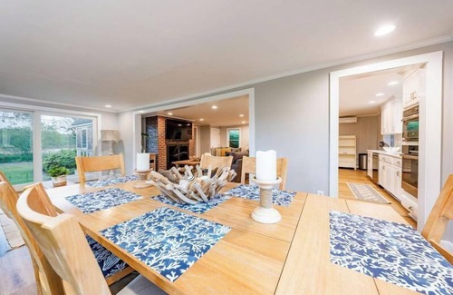 Barnstable Casa | New,4 Bedrm, 4 Bath Gorgeous Coastal Retreat, with Marsh Views Sleeps 12. Close to Beach, Harbor and Barnstable Village