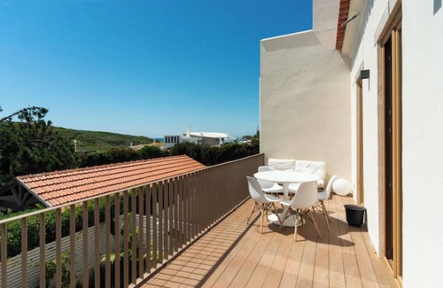 Colares Casa | New 4-bedroom apartment with sea view 400m from the beach