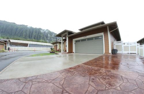 Makaha Valley Casa | New 4 Bedroom Home with Ocean and Gorgeous Mountain Views in the gated community of Mauna Olu