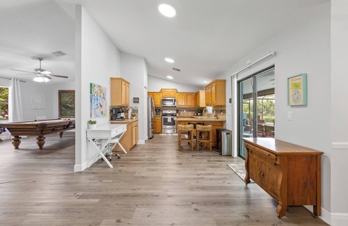 Palm Bay Casa | New! 4 Bedroom w/ Private Heated Pool! Pool Table! 4 TVs