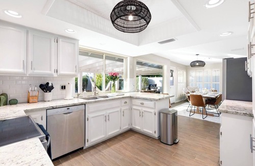Paradise Valley Village Casa | NEW 4BR Heated Pool Putting Green Game Room