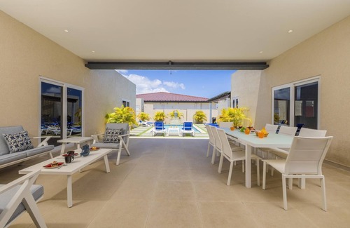Washington Villa | NEW 5BR5BA w/Private Pool ~ PuttPutt ~ Close2Beach