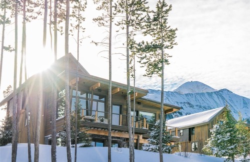 Big Sky Casa | NEW! 7 Rolling Ridge 6-Bedroom Home with Mountain view