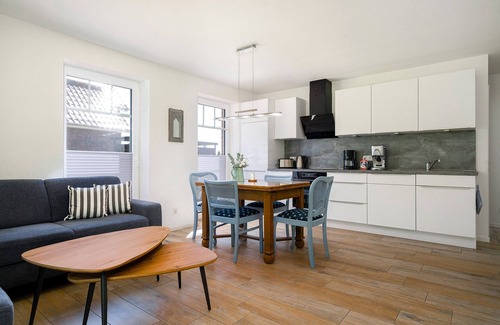 Eilsum Apartamento | New 72sqm apartment for 4 people with terrace right on the waterfront