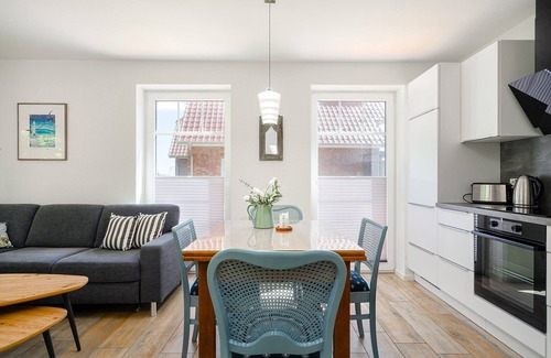 Eilsum Apartamento | New 72sqm apartment for 4 people with terrace right on the waterfront